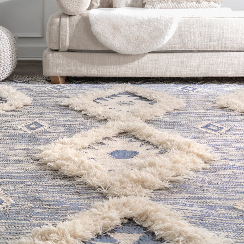 Nuloom Savannah Moroccan Tasseled Wool Area Rug
