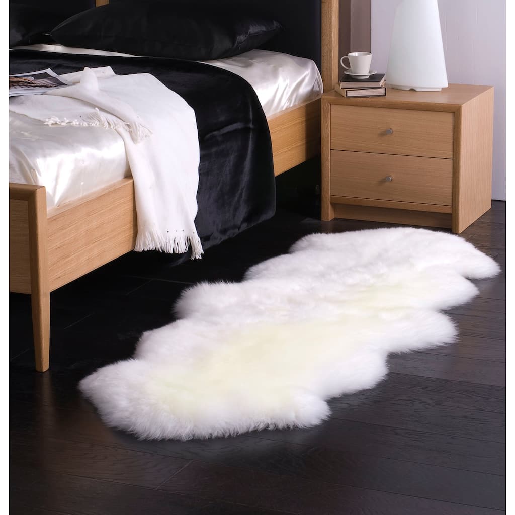 New Zealand Sheepskin Natural-Shaped Rug
