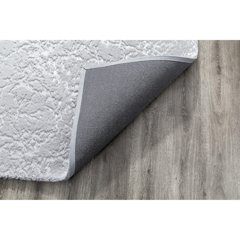 Chryso Collection Abstract Faux-Fur Rug with Foil