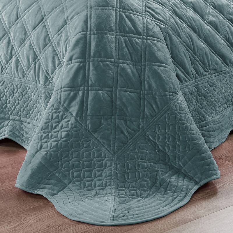 Serenta Supersoft Microplush Quilted 4 Pieces Bedspread Coverlet Set