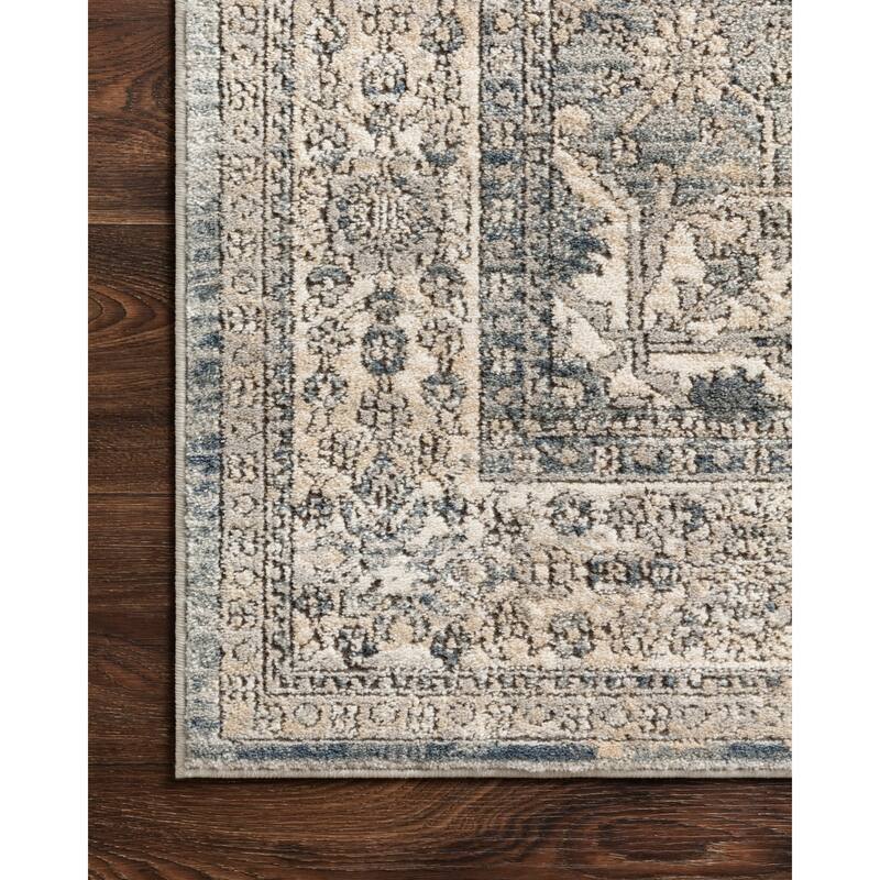 Alexander Home Josefina Diamond Floral Traditional Rug