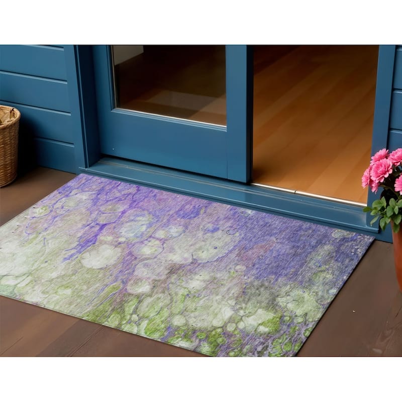 HomeRoots Abstract Transitional Rectangle Outdoor Rug - 3' x 5'