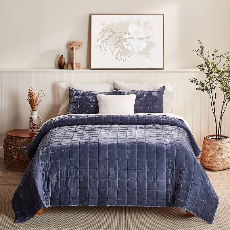 Splendid Maddie Soft Velvet Feel 3-Piece Quilt Set - Full - Queen - Navy