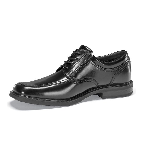 dockers non slip shoes