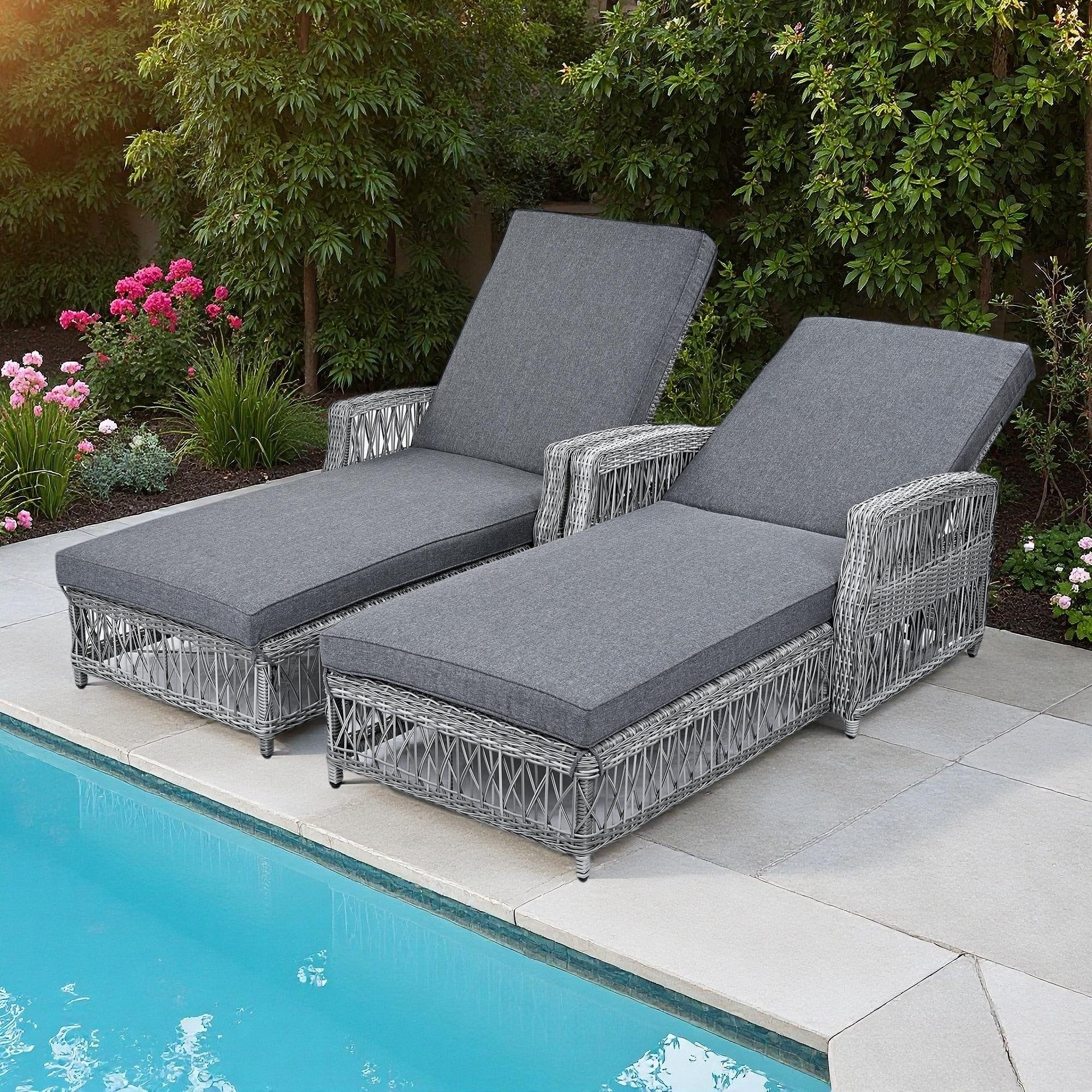 Outdoor Rattan Wicker Chaise Lounge Chair with Adjustable Backrest and Armrests