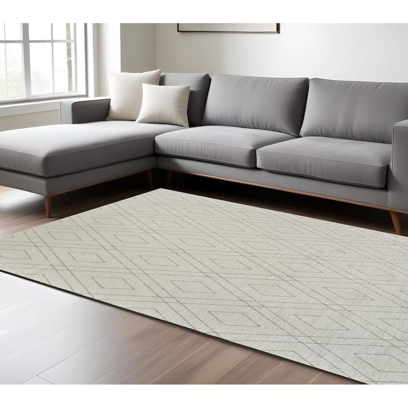 Bevi Abstract Modern Non Skid Stain Resistant Woven Durable Area Rug By HomeRoots - 94.88' X '94.88' X '0.55 - Cream/Onyx - Rectangle