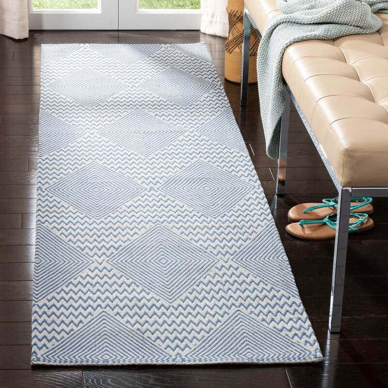SAFAVIEH Handmade Marbella Annelouise Modern Viscose Rug - 2'3" x 8' Runner - Dark Blue/Ivory