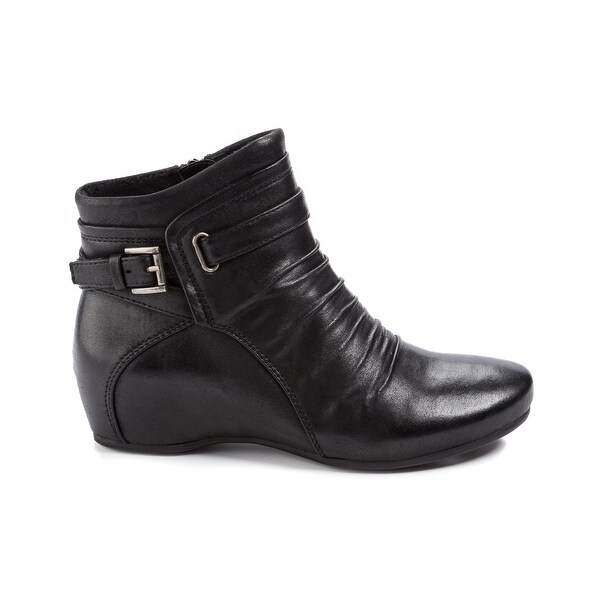 baretraps sheigh boots