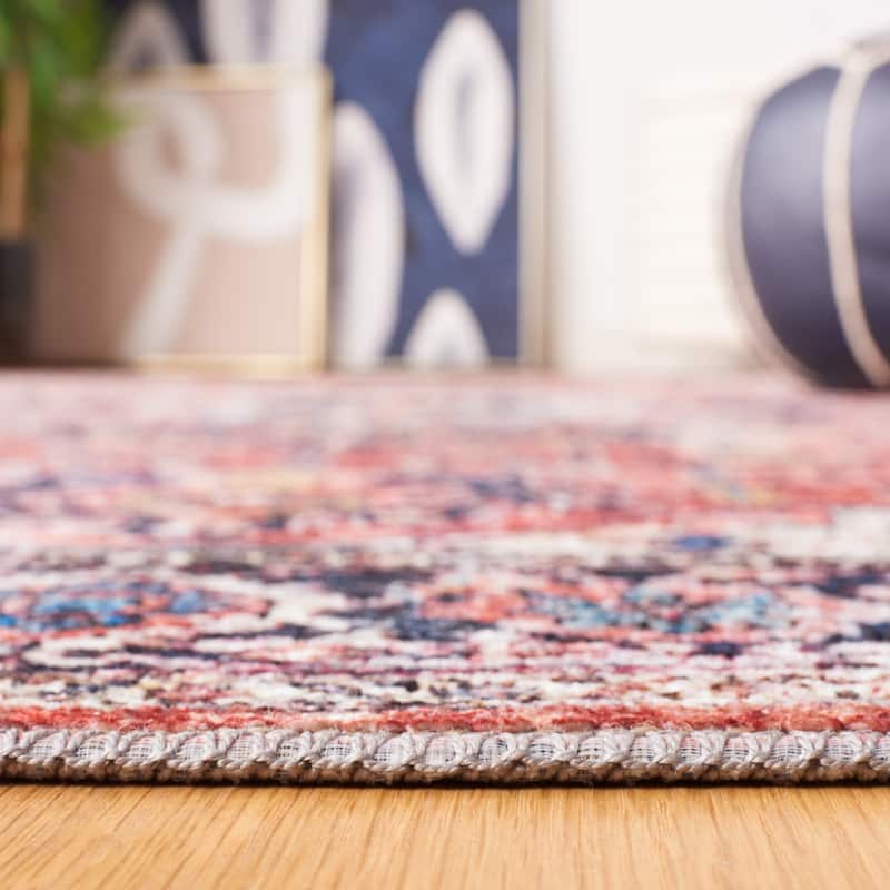 SAFAVIEH Serapi Machine Washable Slip Resistant Mai Traditional Oriental