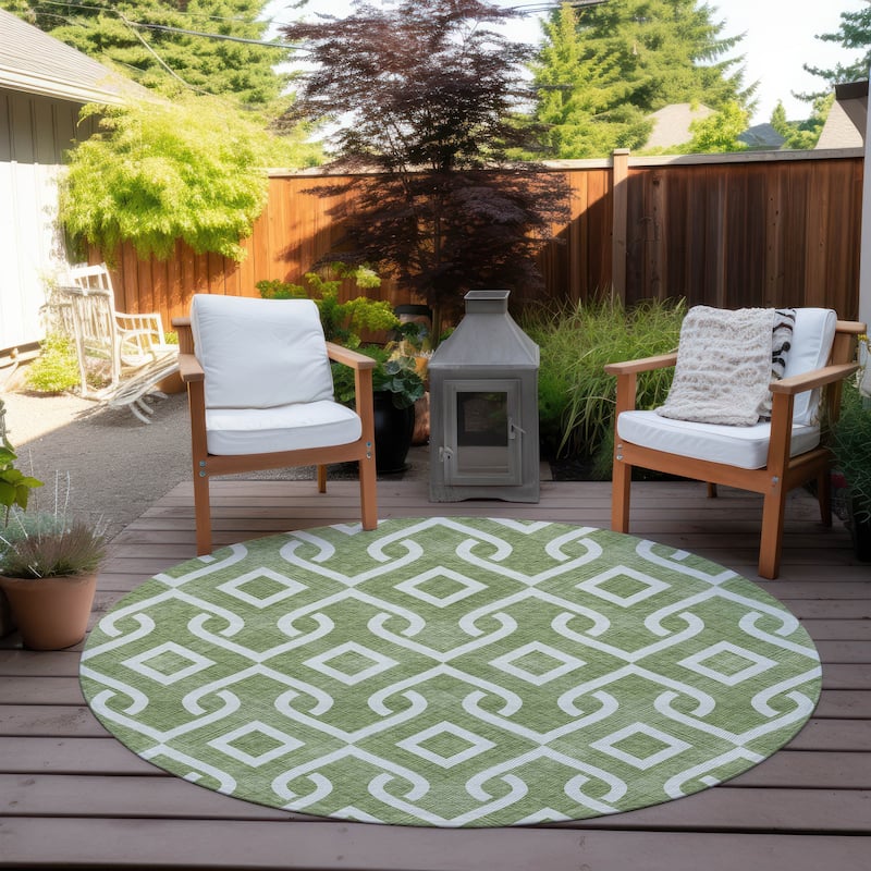 Machine Washable Indoor/ Outdoor Chantille Scroll Trellis Rug
