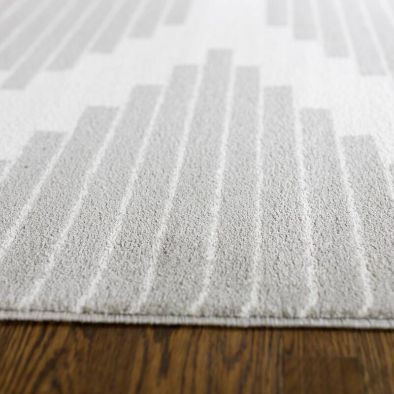Carson Carrington Salsaker Geometric Area Rug