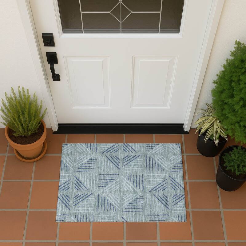 Machine Washable Indoor/ Outdoor Geo Dia Chantille Rug - Spa - 1'8" x 2'6"