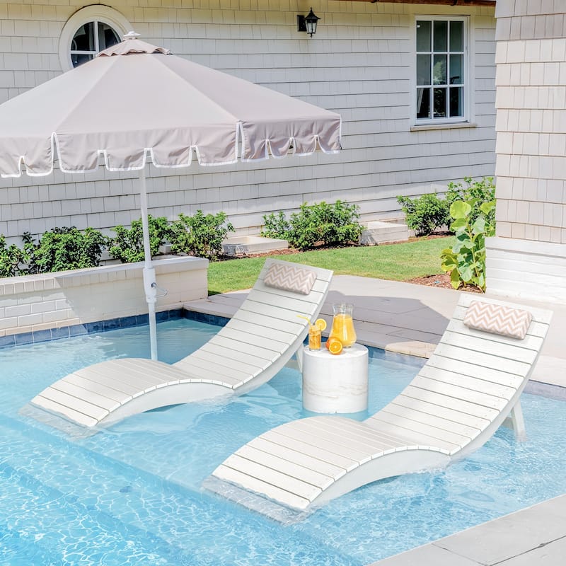 Set of 2 Weather-Resistant Folding Patio Pool Chaise Lounge Chairs - White