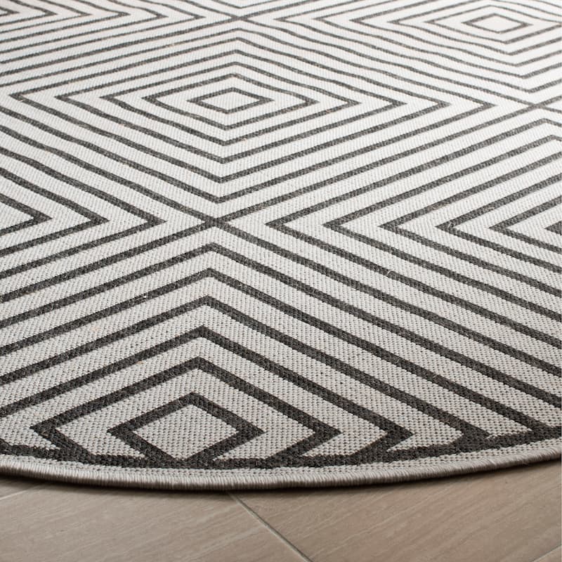 SAFAVIEH Linden Loris Indoor/ Outdoor Waterproof Patio Backyard Rug