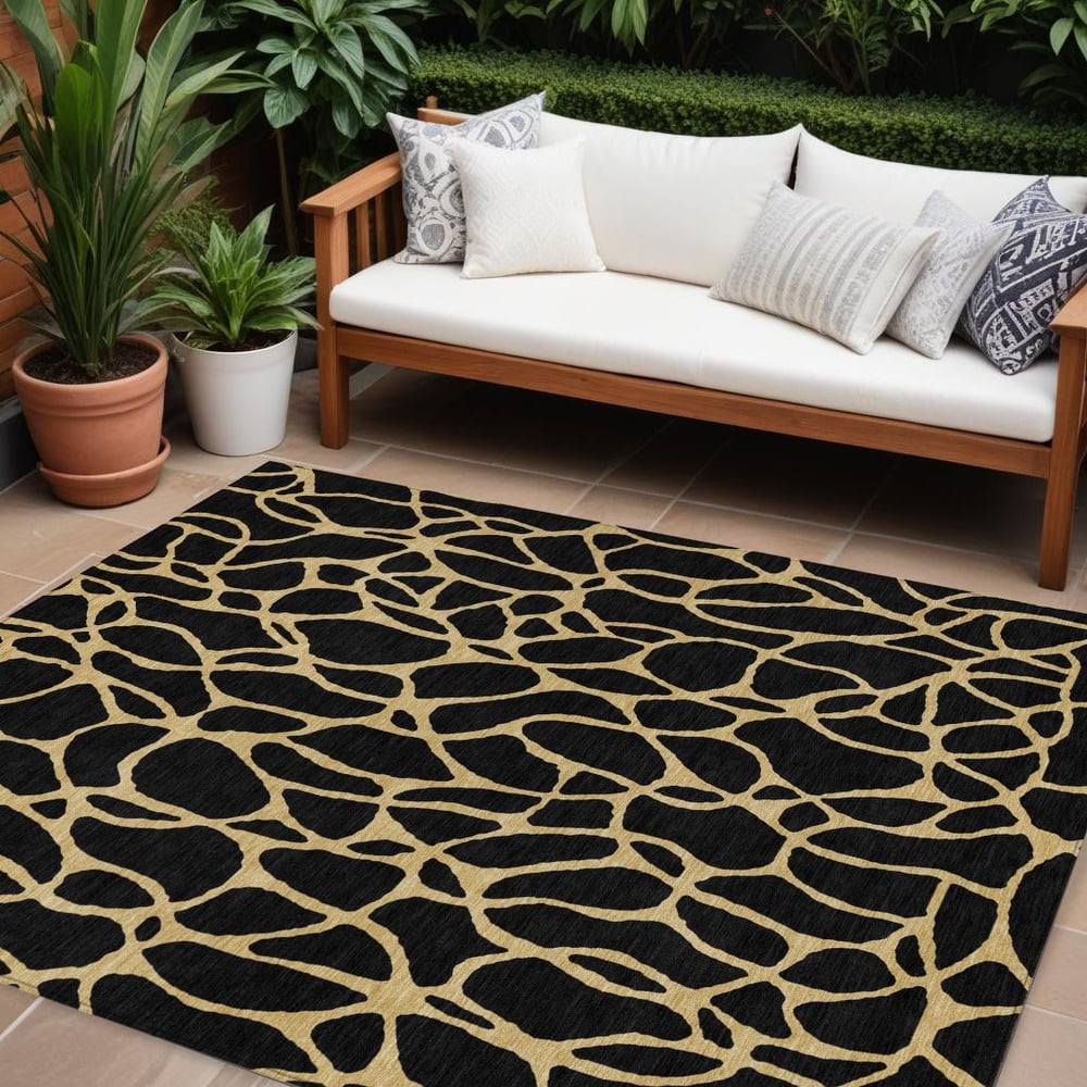 HomeRoots Geometric Transitional Rectangle Outdoor Rug