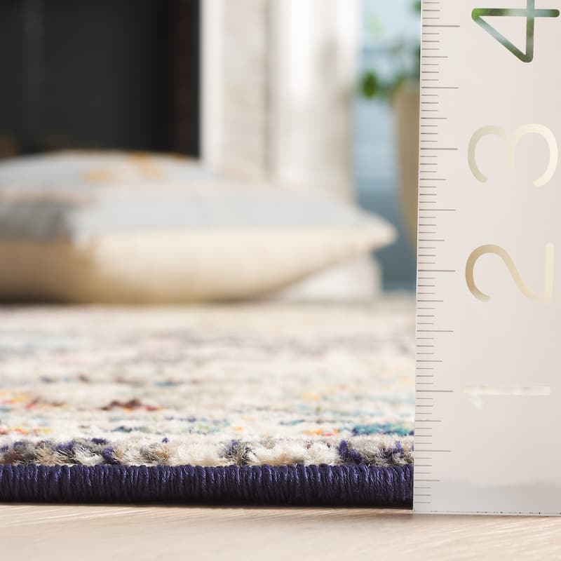 SAFAVIEH Madison Diederike Boho Medallion Distressed Rug