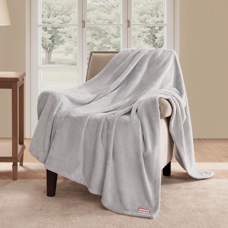 Hunter Coco Flannel Throw Blanket