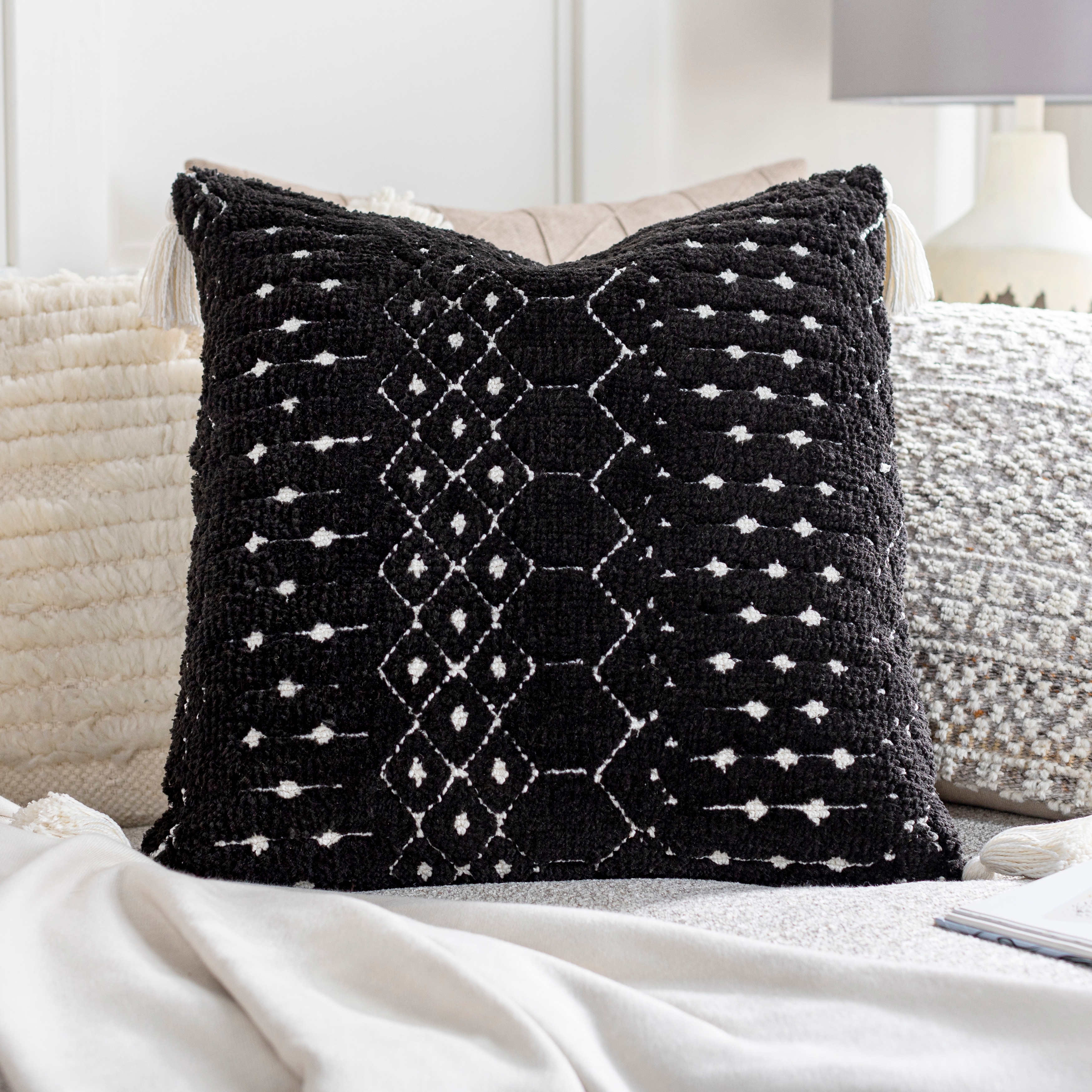 Throw pillows with tassels best sale