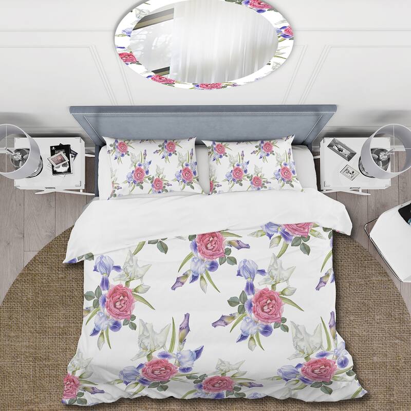 Designart 'Irises And Roses Floral Pattern' Traditional Duvet Cover Set