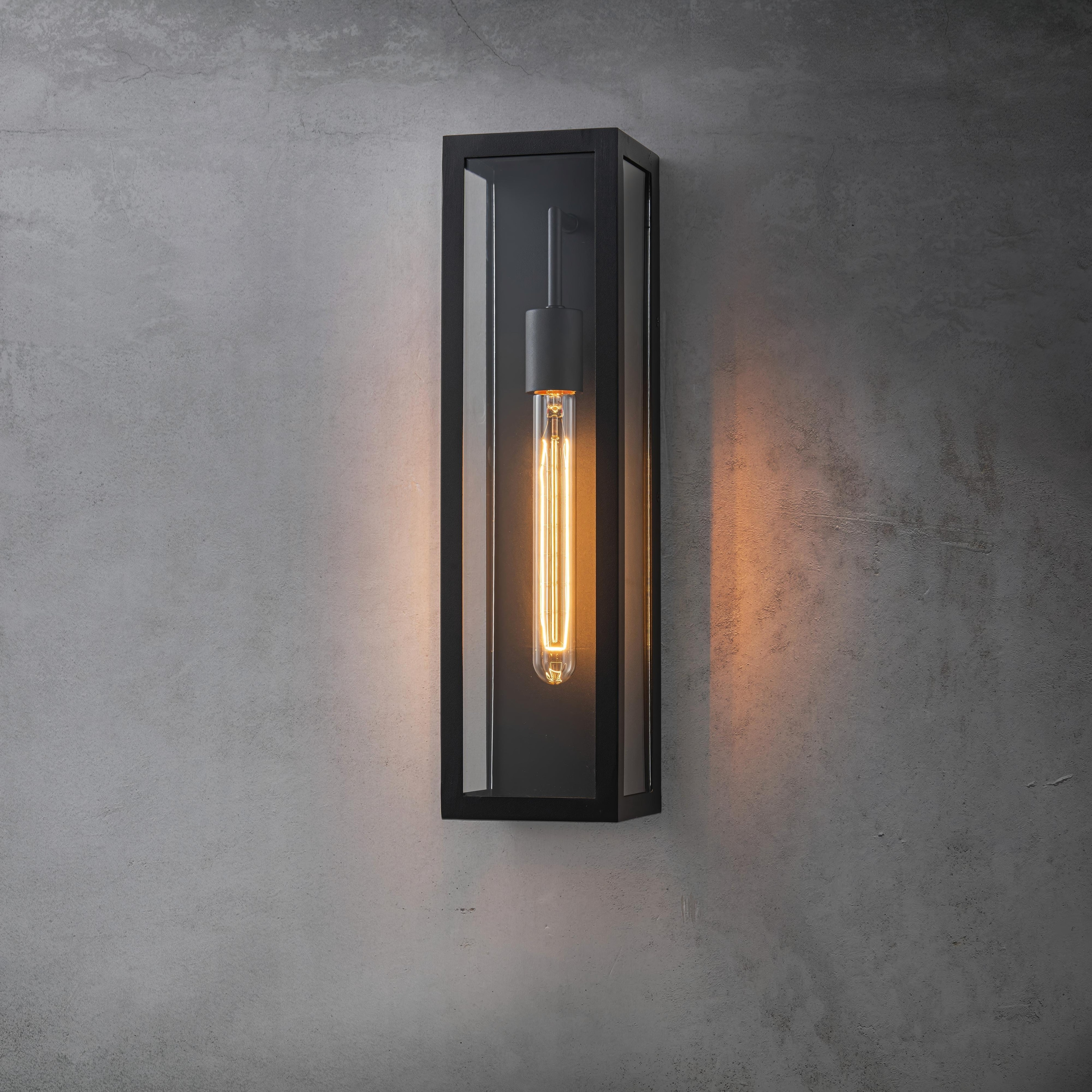 CraftHome H18" Modern Minimalist Black Outdoor Wall Lantern with Clear Glass Dusk to Dawn Outdoor Exterior Wall Light - W5''