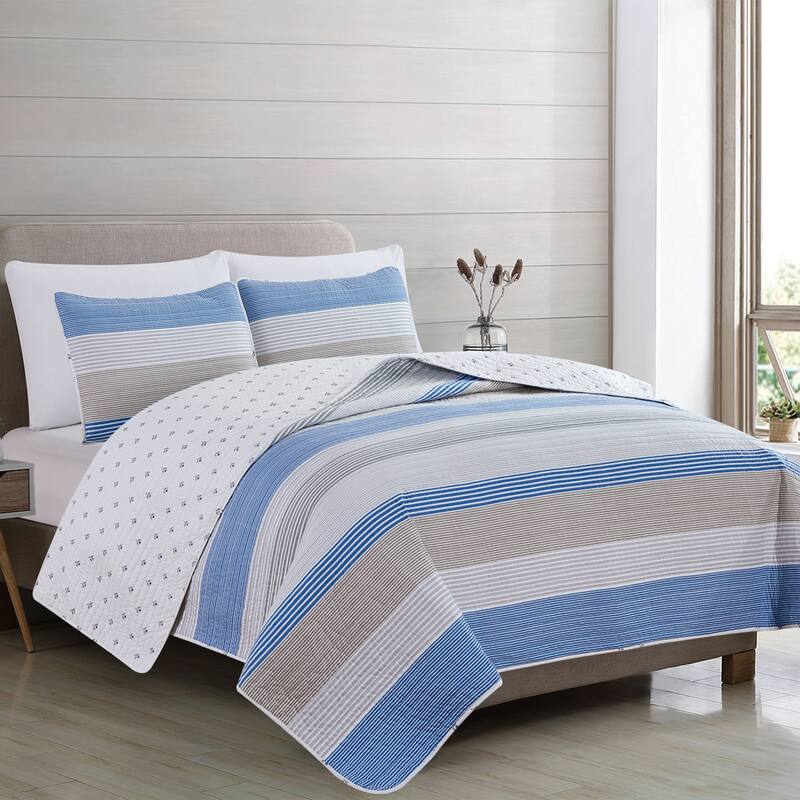 Premium Striped Microfiber Quilt Set With Shams