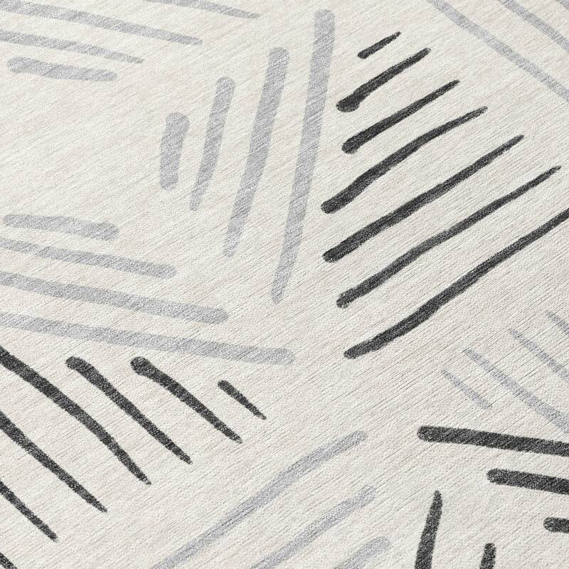 Machine Washable Indoor/ Outdoor Geo Dia Chantille Rug