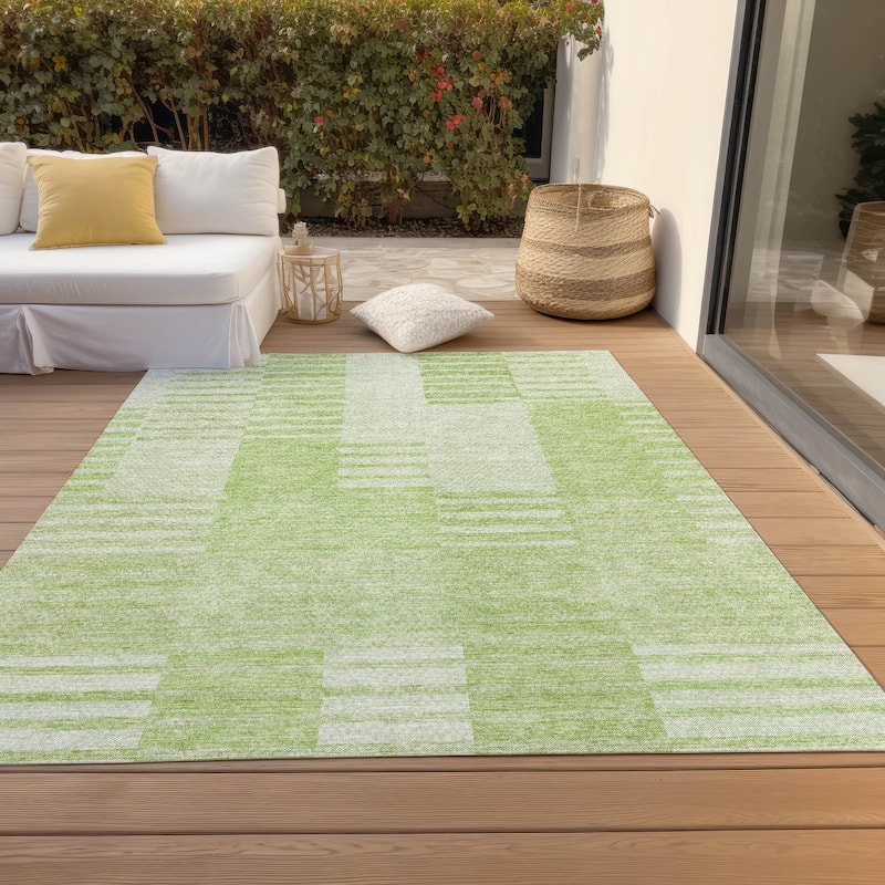 Machine Washable Indoor/ Outdoor Chantille Geometric Contemporary Rug
