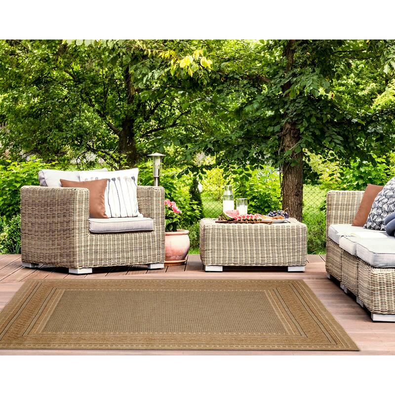 Liora Manne Monterey Diamond Border Indoor/Outdoor Rug
