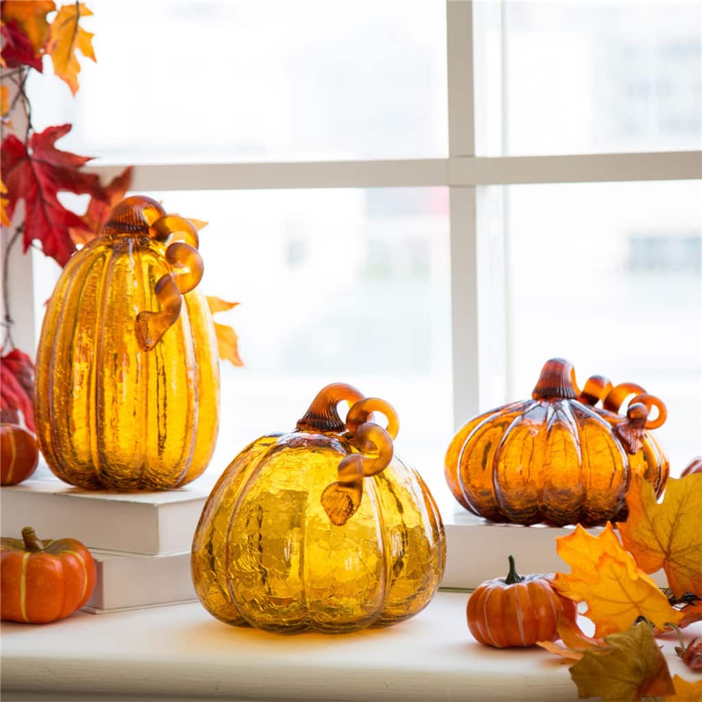 Glitzhome Amber Crackle Handblown Glass Pumpkins for Fall Harvest Thanksgiving Decoration