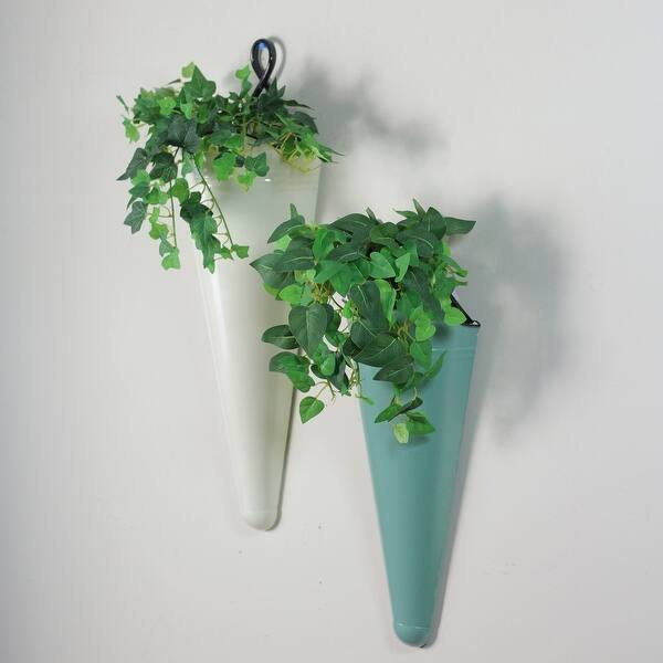 Shop Set Of 2 Cream And Green Cottage Style Metal Wall Pockets 22