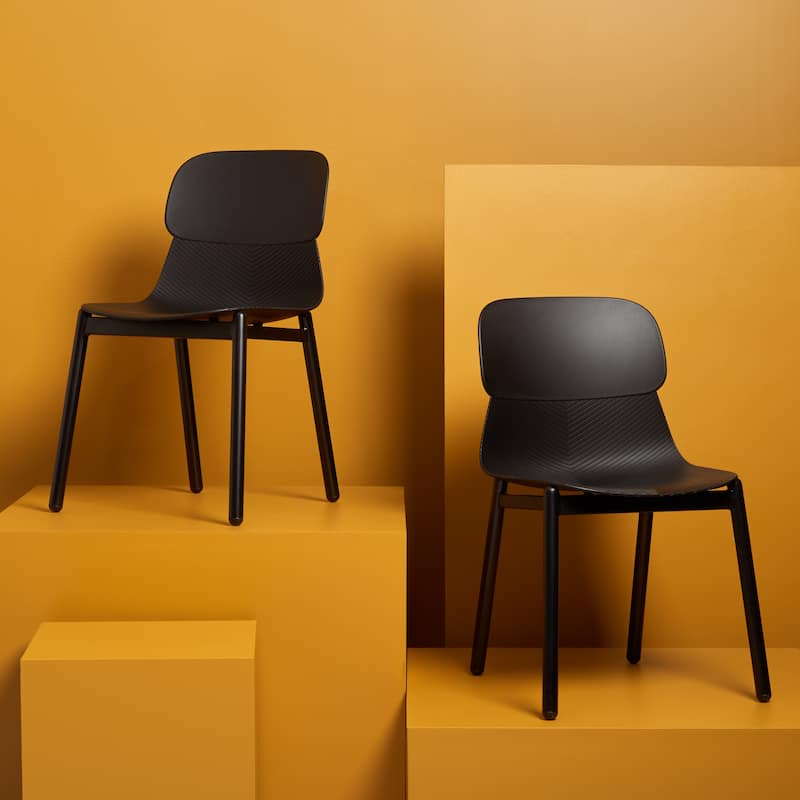 SAFAVIEH Couture Gonne Molded Plastic Dining Chair (Set of 2) - 21Wx21Dx33H - Black