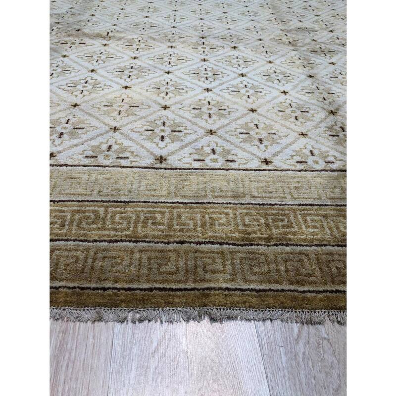 Beige Handmade Wool Transitional Ningxia Rug, 9' x 11'9, Hand Knotted Wool, Subtle Shading, Elegant Design Rug - N/A