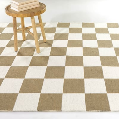 Mariani Checkered Indoor/Outdoor Area Rug