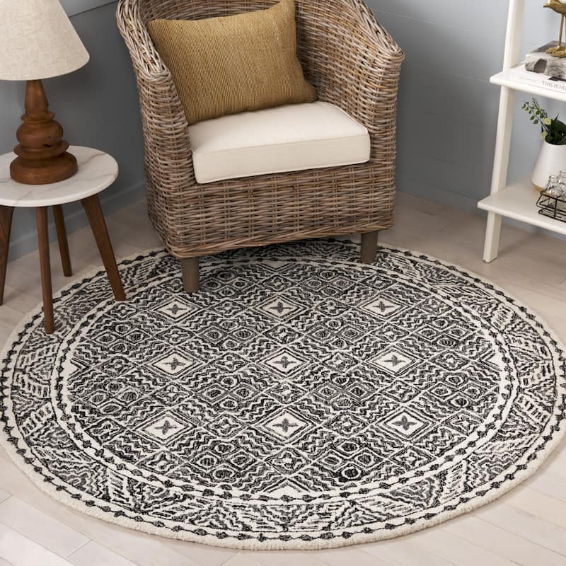 SAFAVIEH Handmade Micro-Loop Lutetia Wool Rug
