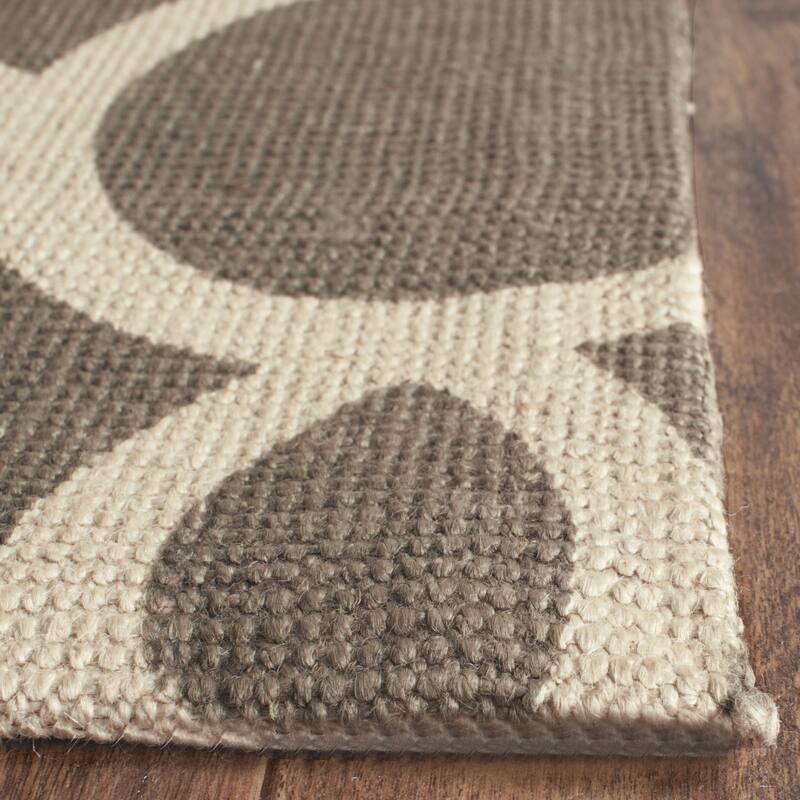 SAFAVIEH Handmade Cedar Brook Krisztina Modern Jute Rug