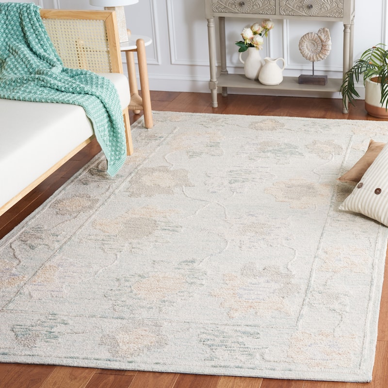 SAFAVIEH Handmade Abstract Fabiana Wool Rug - 6' Square - Beige/Grey