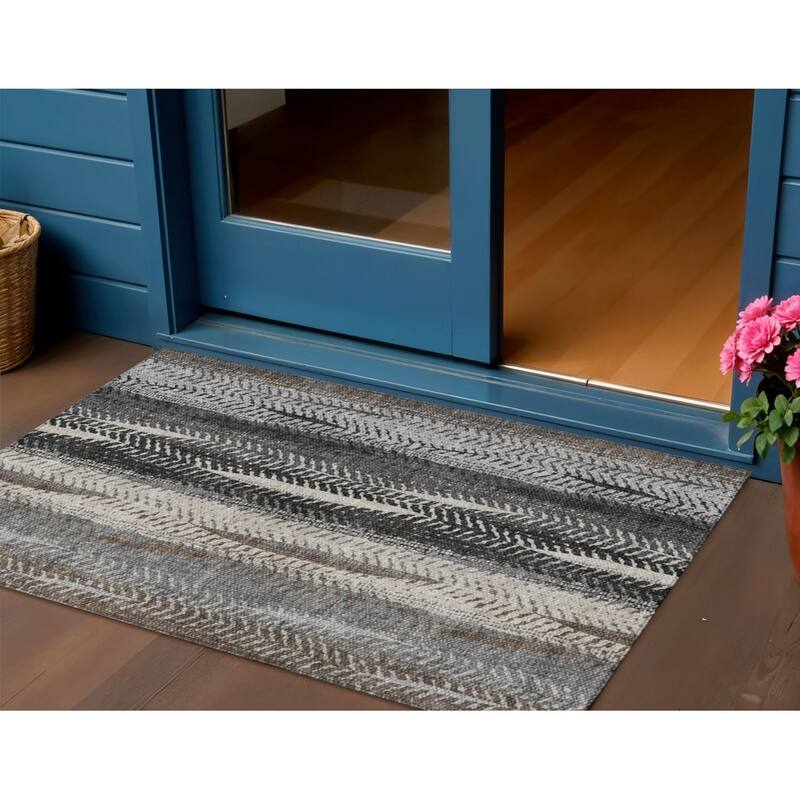 HomeRoots Botanical Leaves Transitional Rectangle Outdoor Rug - 3' x 5'