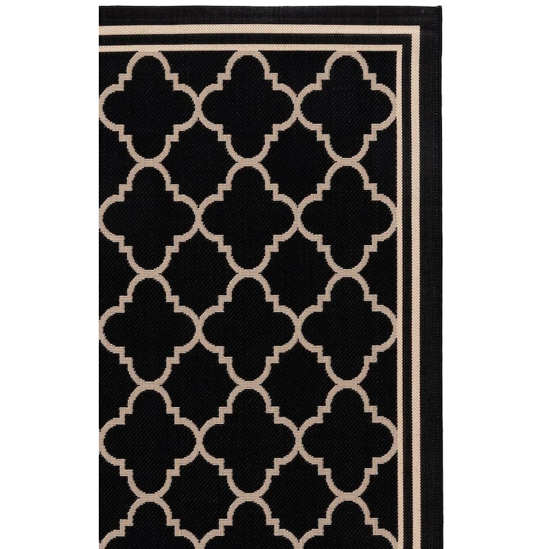 SAFAVIEH Courtyard Kristelle Indoor/ Outdoor Waterproof Patio Backyard Rug