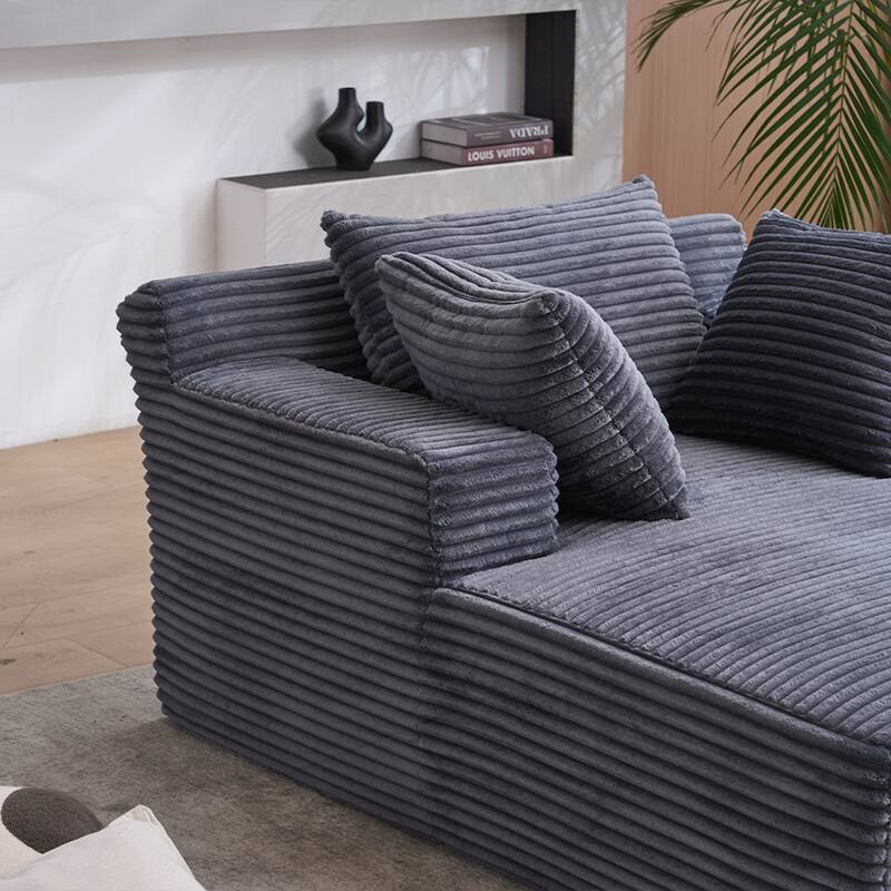 Versatile Oversized Chaise Longue Chair for Relaxing and Sleeping