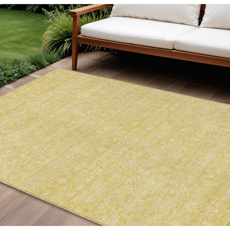 HomeRoots Floral Transitional Rectangle Outdoor Rug - 8' X 10'