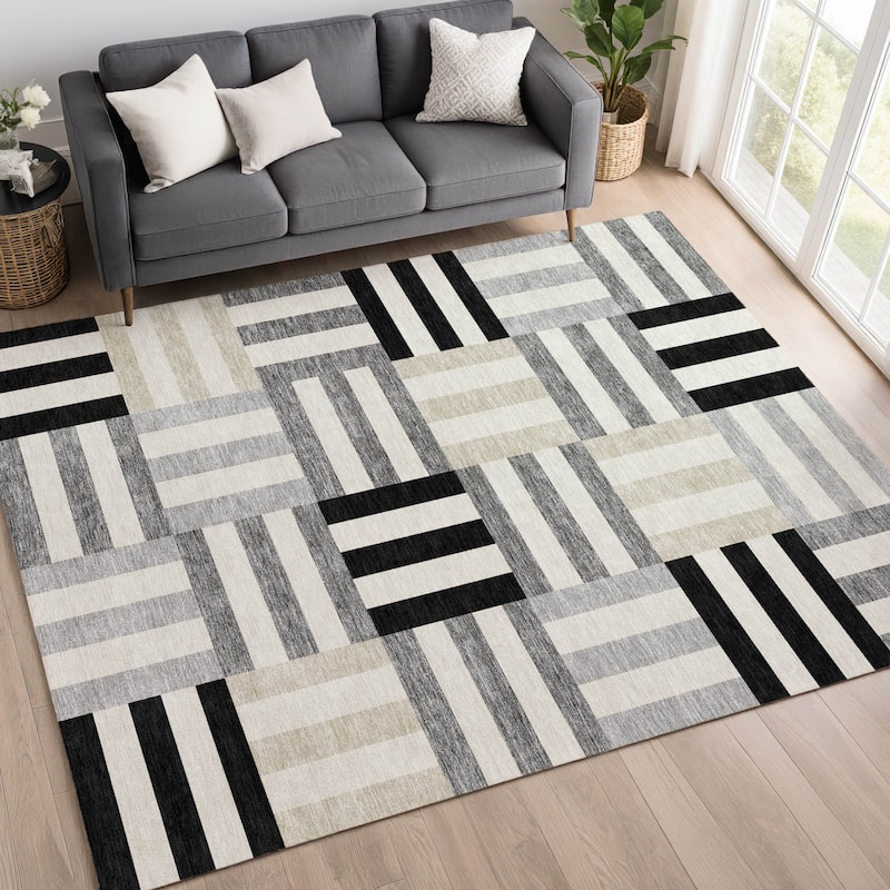Machine Washable Indoor/ Outdoor Modern Hatch Chantille Rug