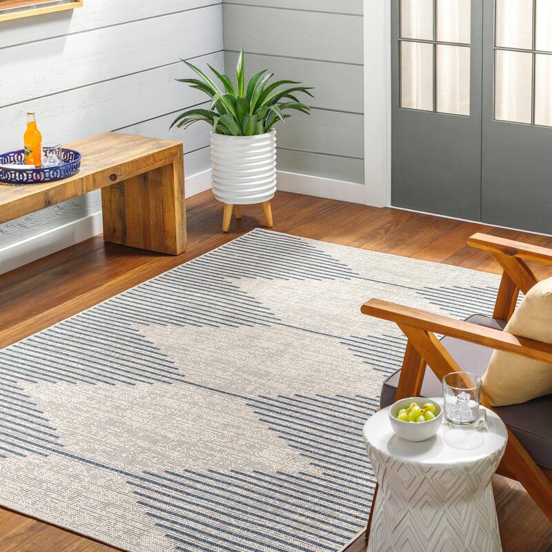Livabliss Vivianne Modern Geometric Indoor/ Outdoor Area Rug