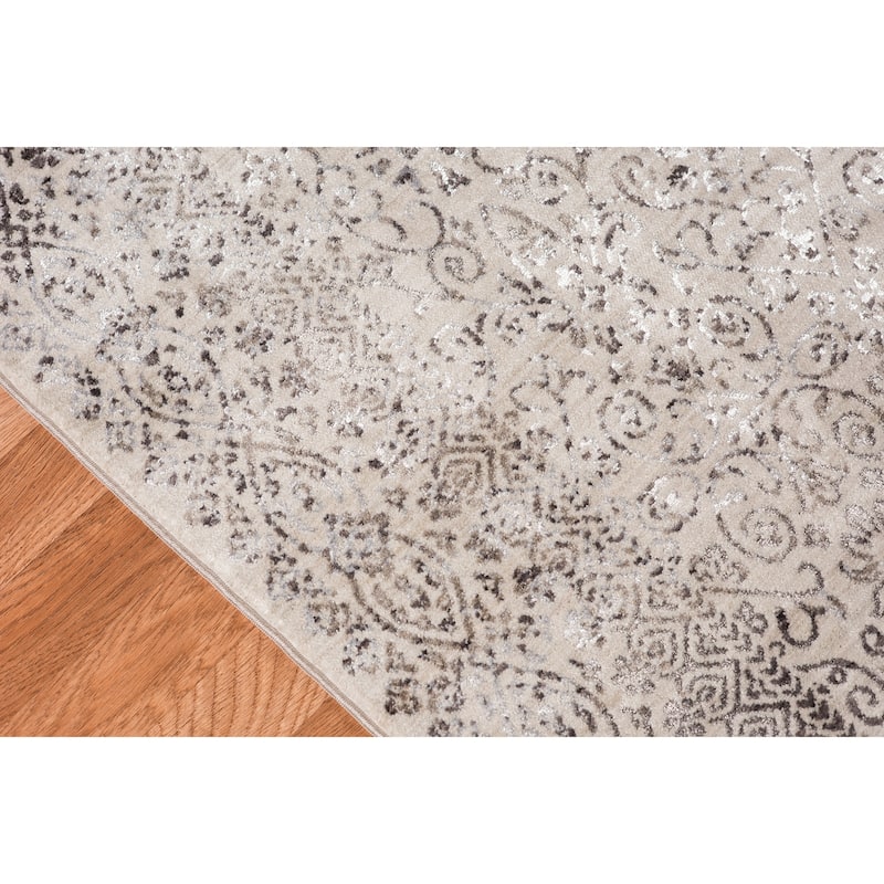 Savannah Loren Gray/Off-White Polyester Area Rug