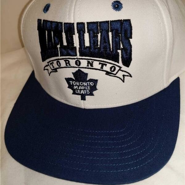Shop Toronto Maple Leafs Mens Osfa Snapback Flatbrim Vintage