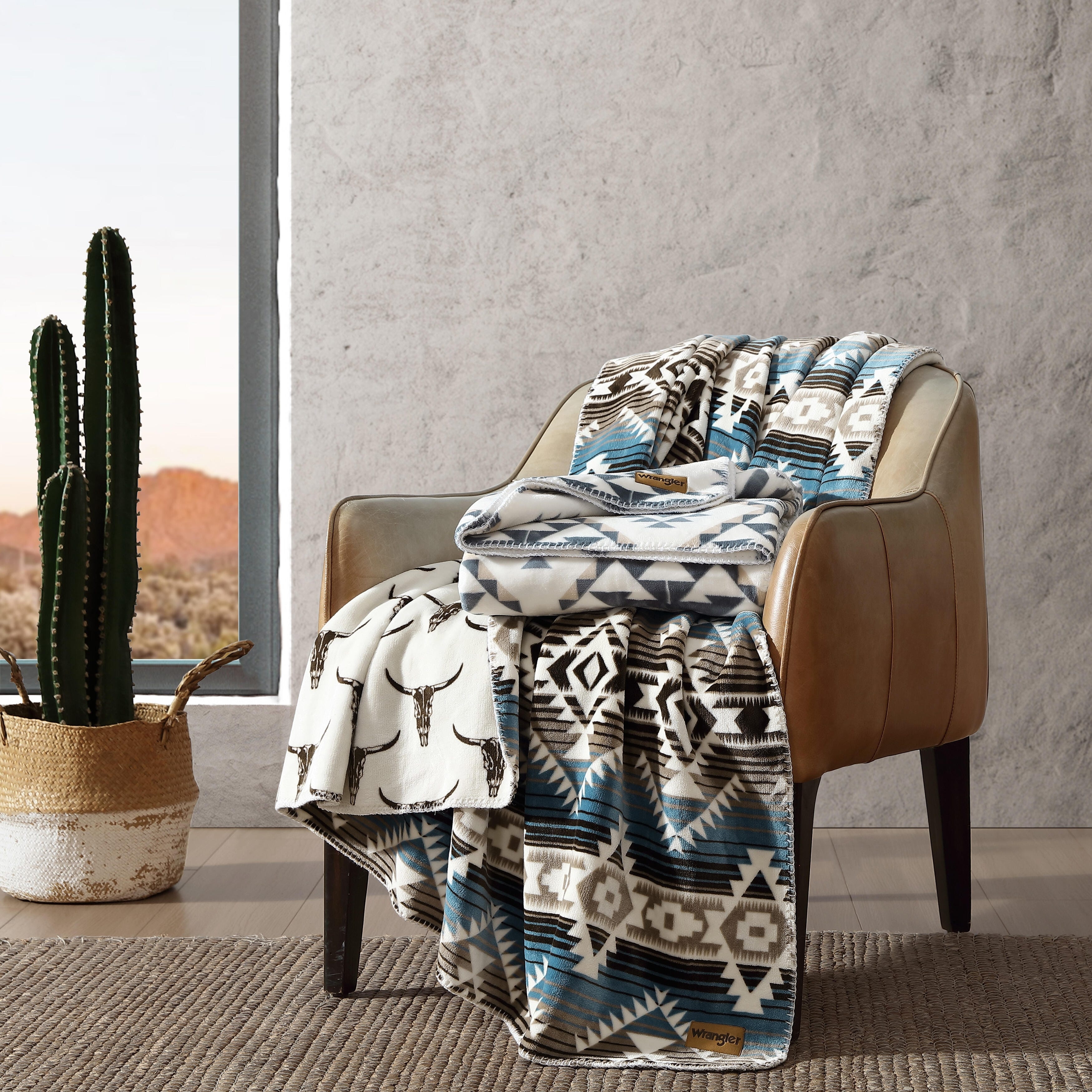 Wrangler Printed Reversible Ultra Soft Plush Throw Blanket - On  display picture 1