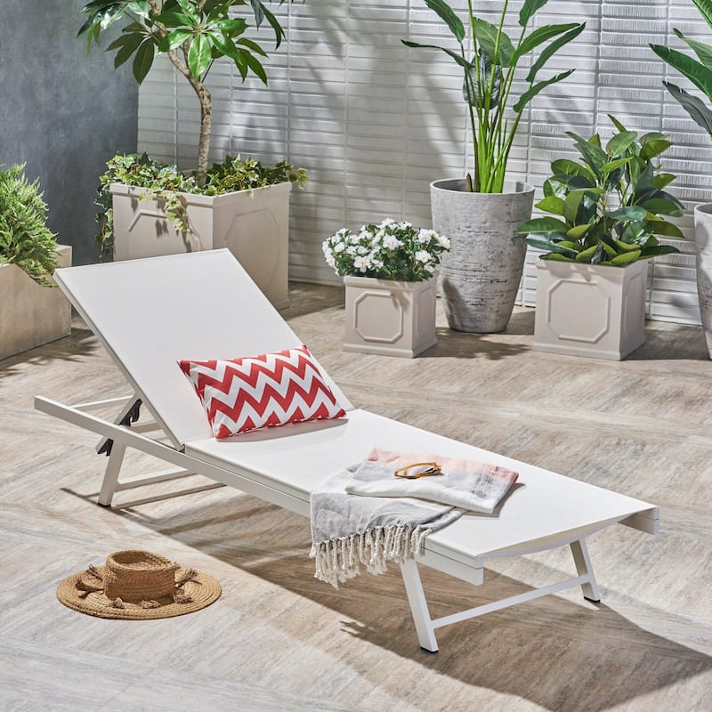 Outdoor aluminum frame mesh chaise lounge chair