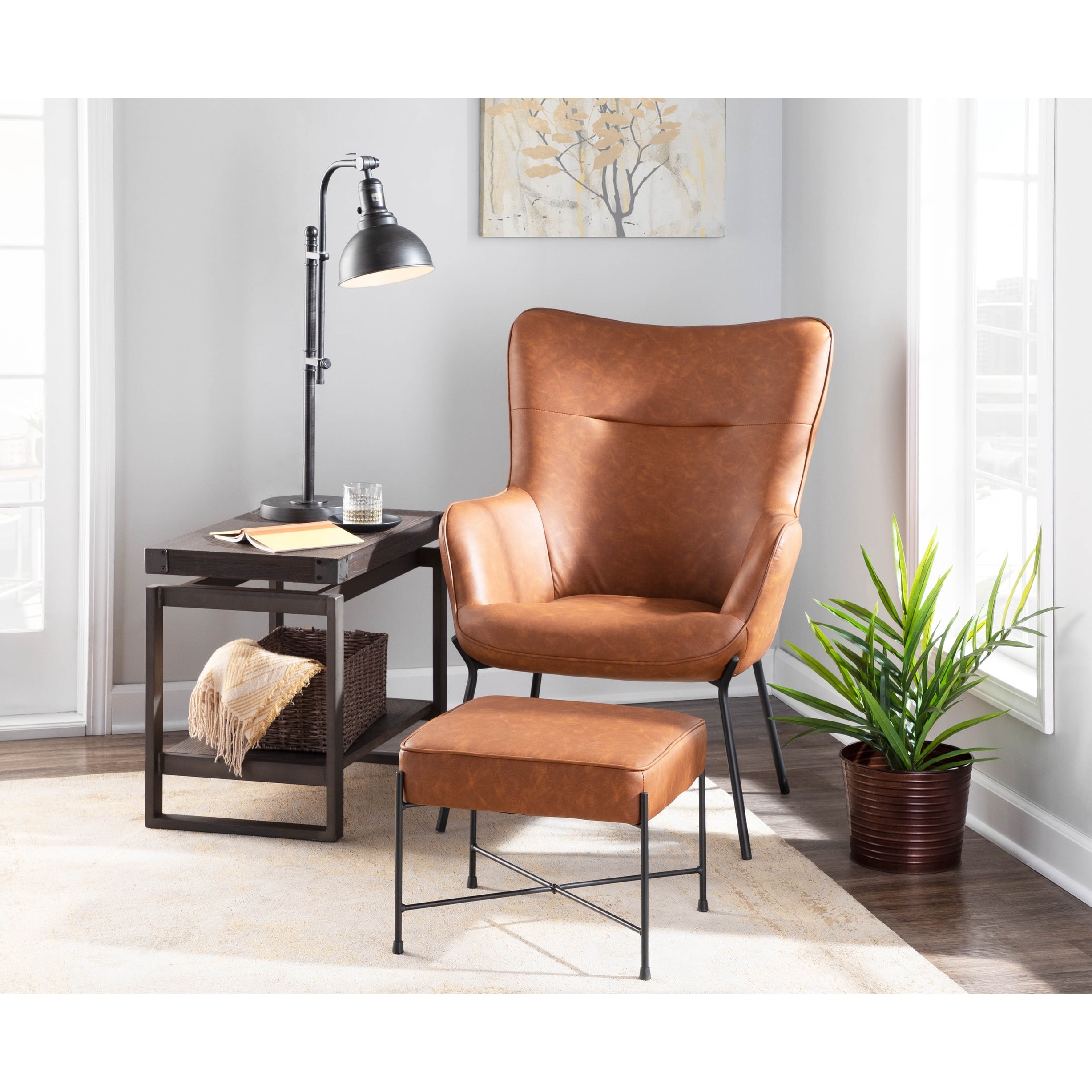 Izzy Modern Lounge Chair