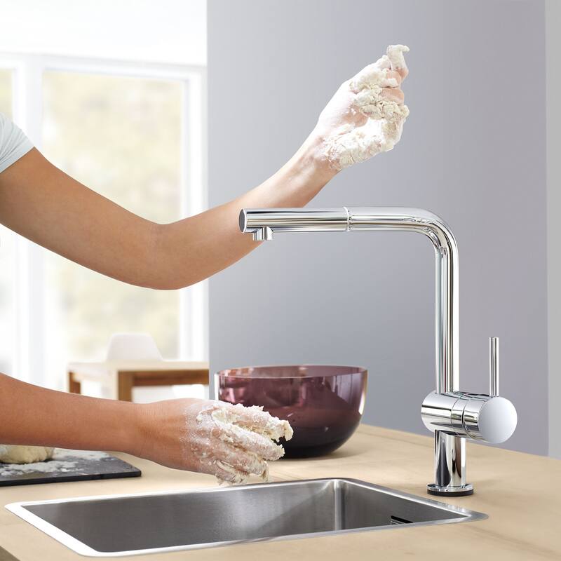Grohe Minta Pull-Out Spray Kitchen Faucet