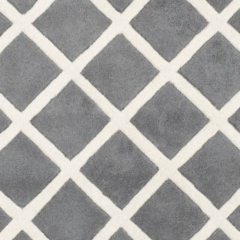 SAFAVIEH Handmade Chatham Retha Modern Moroccan Wool Rug