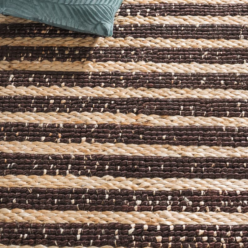 SAFAVIEH Hand-Loomed Natural Fiber Yvana Casual Jute Rug